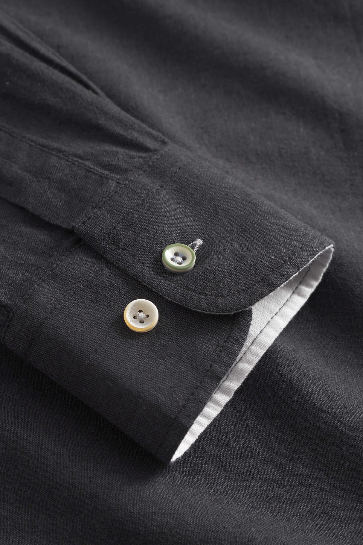 Hemd Leinen Blend - Anthracite von Colours & Sons - Hemd